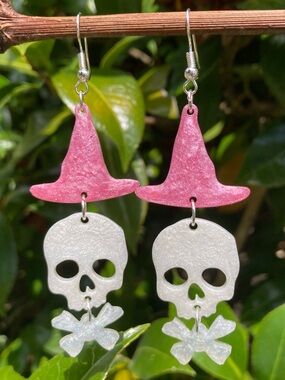 Witch hat and Skull earrings